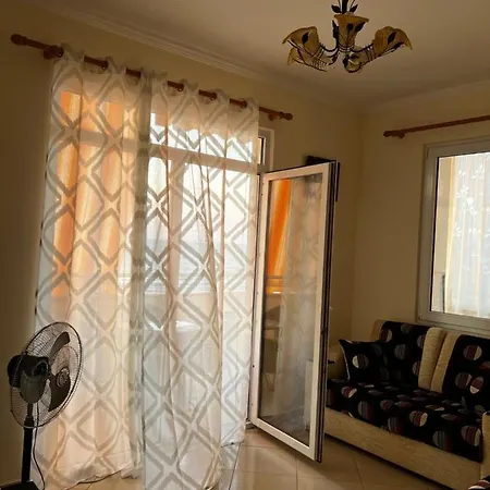 Apartment Ne Qerret