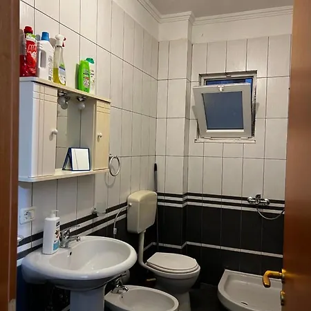 Apartment Ne Qerret *